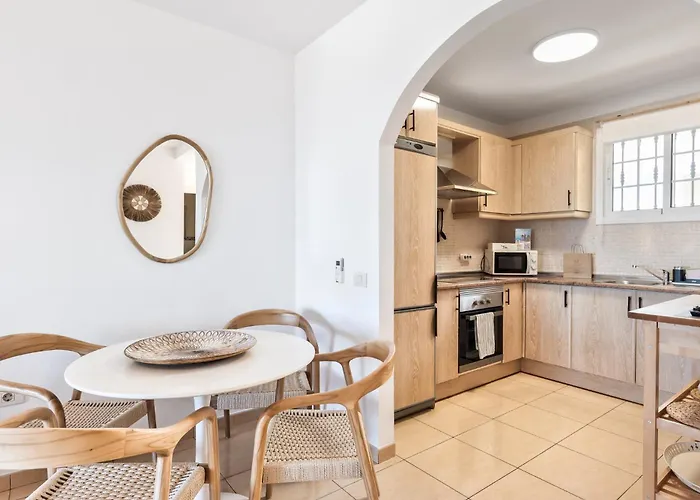 Laderas - Vista Mar Frontal * Арона